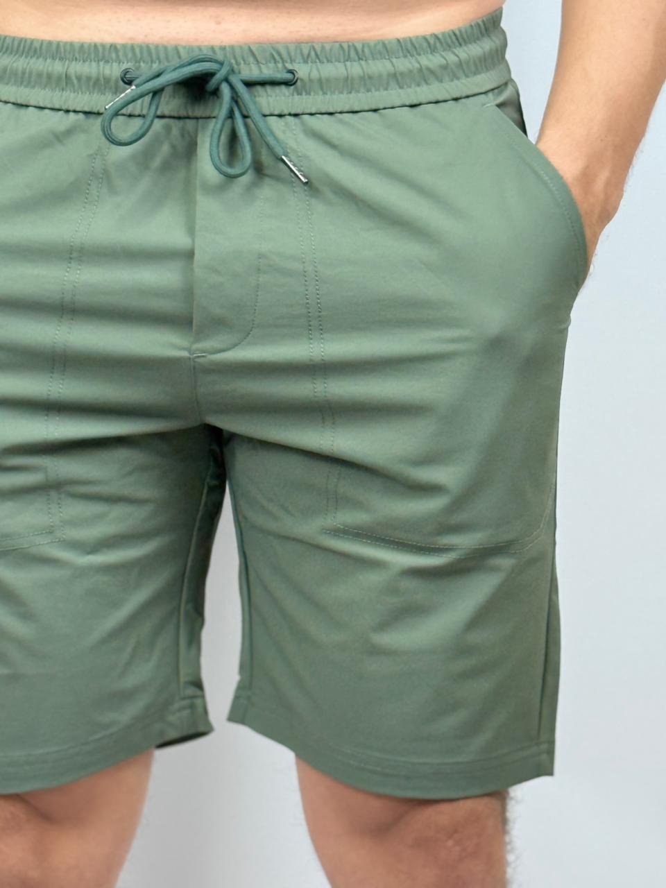 SHORT LISO CON ELÁSTICO EN LA CINTURA BLOCK - Imagen 3