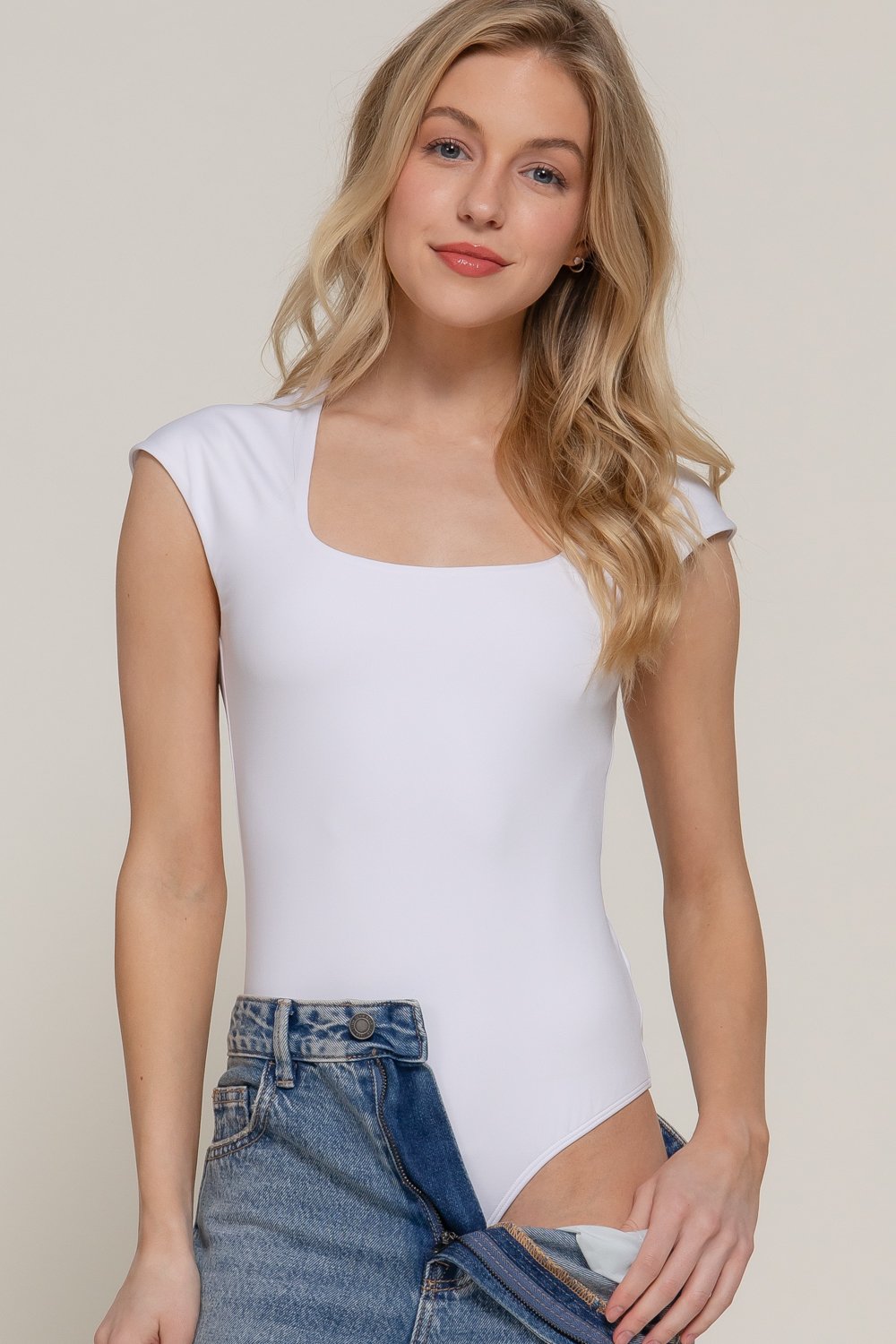BODYSUIT LISO CON MANGA ACTIVE - Imagen 16