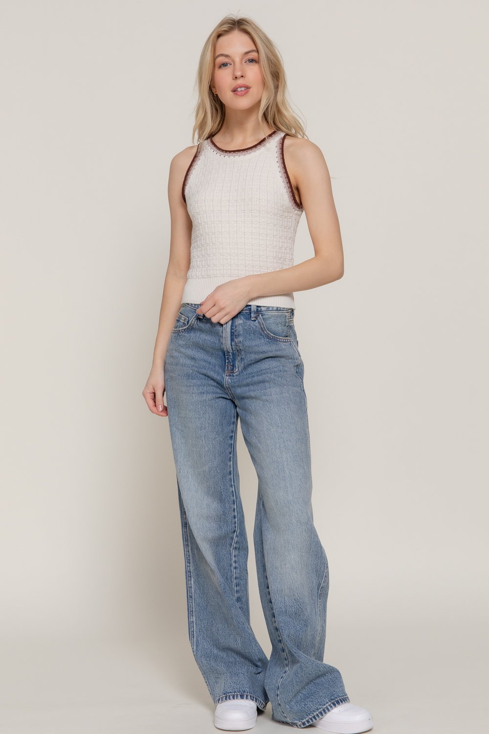 BLUSA TIPO TEJIDA SIN MANGAS ACTIVE - Imagen 5