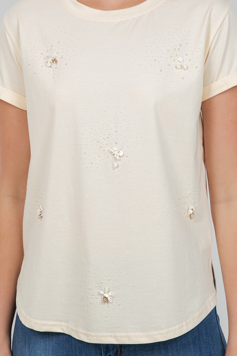 BLUSA CON ADORNOS DE CONCHAS TABA - Imagen 2