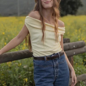 BLUSA ASIMÉTRICA AMARILLA IF SHE LOVES