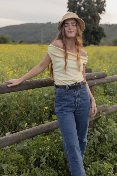 BLUSA ASIMÉTRICA AMARILLA IF SHE LOVES - Imagen 2