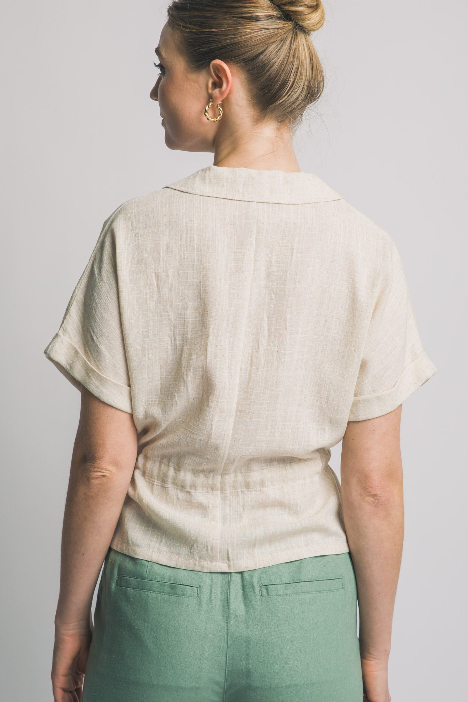 BLUSA CON BOTONES Y ELÁSTICO EN CINTURA LOVE TREE - Imagen 10