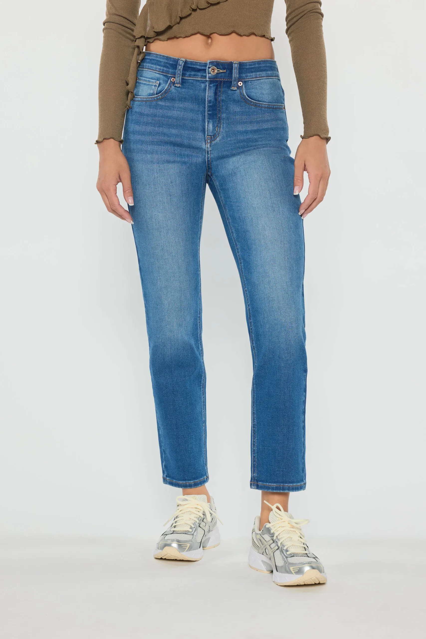 JEANS CORTE RECTO TIRO ALTO EN JEAN EP3686