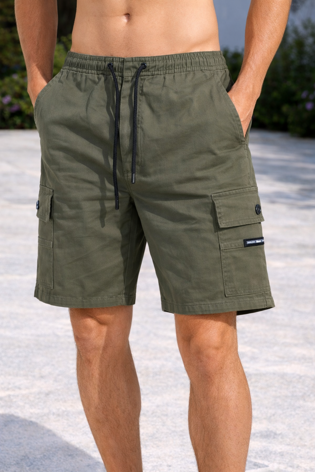 SHORT CARGO CON ELASTICO Y PARALES EN LA CINTURA BLOCK - Imagen 4