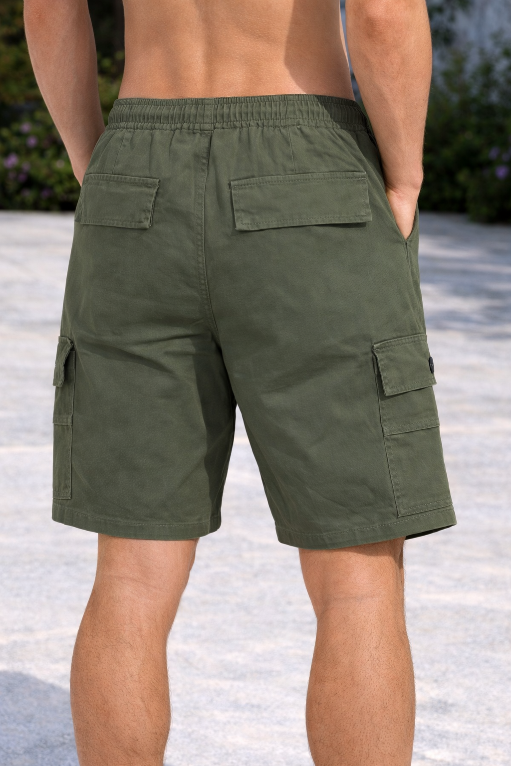 SHORT CARGO CON ELASTICO Y PARALES EN LA CINTURA BLOCK - Imagen 6