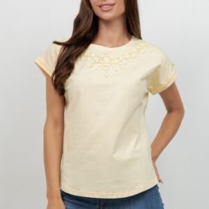 BLUSA AMARILLA CON FLORES ALREDEDOR DEL CUELLO TABA