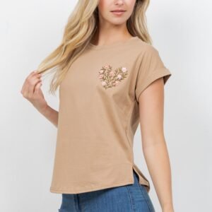 BLUSA CAFE CON CORAZON FLOREADO LATERAL TABA