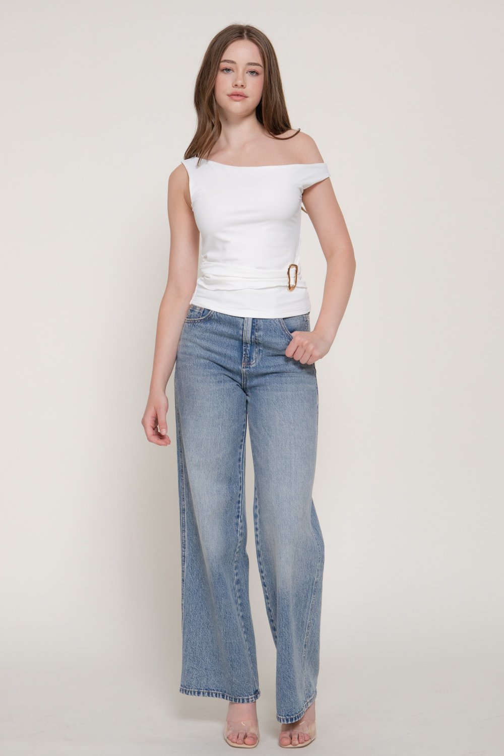 BLUSA ASIMETRICA LISA CON ACCESORIO EN CINTURA ACTIVE - Imagen 8