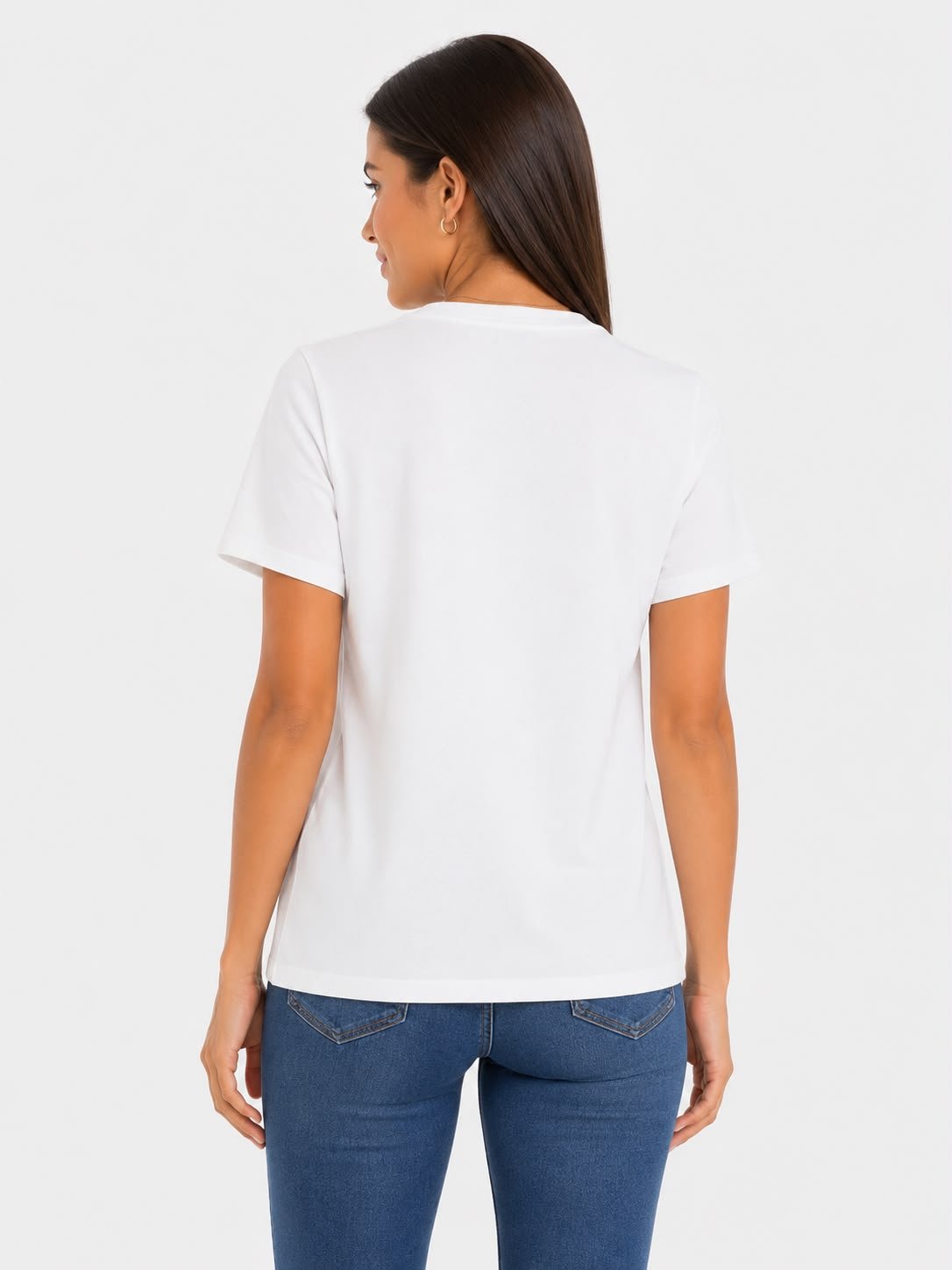 BLUSA BLANCA DE MANGAS CON ACCESORIOS EN CUELLO RUNWAY - Imagen 3